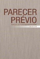 Banner vertical em tons de bege, com fundo fotográfico de madeira. Na parte superior, o título Parecer Prévio, destacado em maior tamanho, e o texto Sobre as contas do Governo do Estado, em fonte marrom. Abaixo, sobre uma faixa em degradê branca, o texto Exercício 2010.