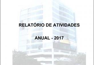 Banner horizontal com fundo branco. Ao fundo, imagem do prédio do Tribunal de Contas de Santa Catarina, em marca d’água. À frente, centralizado e em fonte preta, o texto Relatório de Atividades, Anual – 2017. 