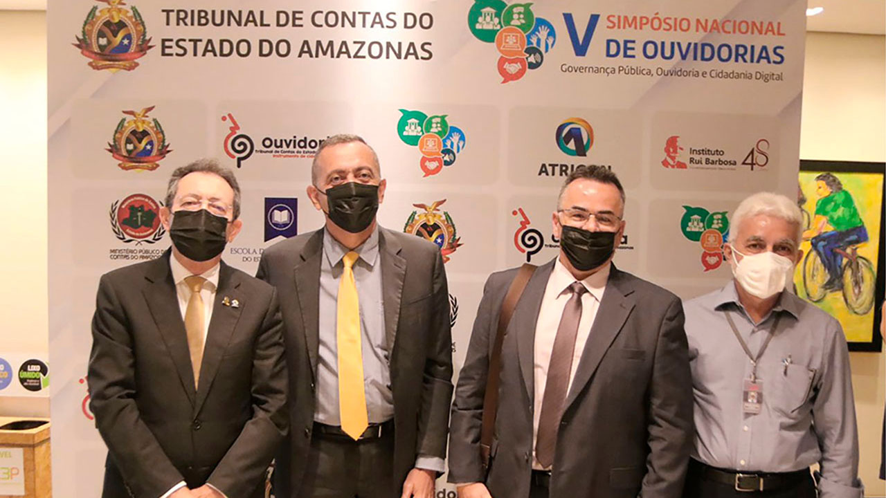 Coordenador da Ouvidoria do TCE/SC participa de Simpósio no Amazonas