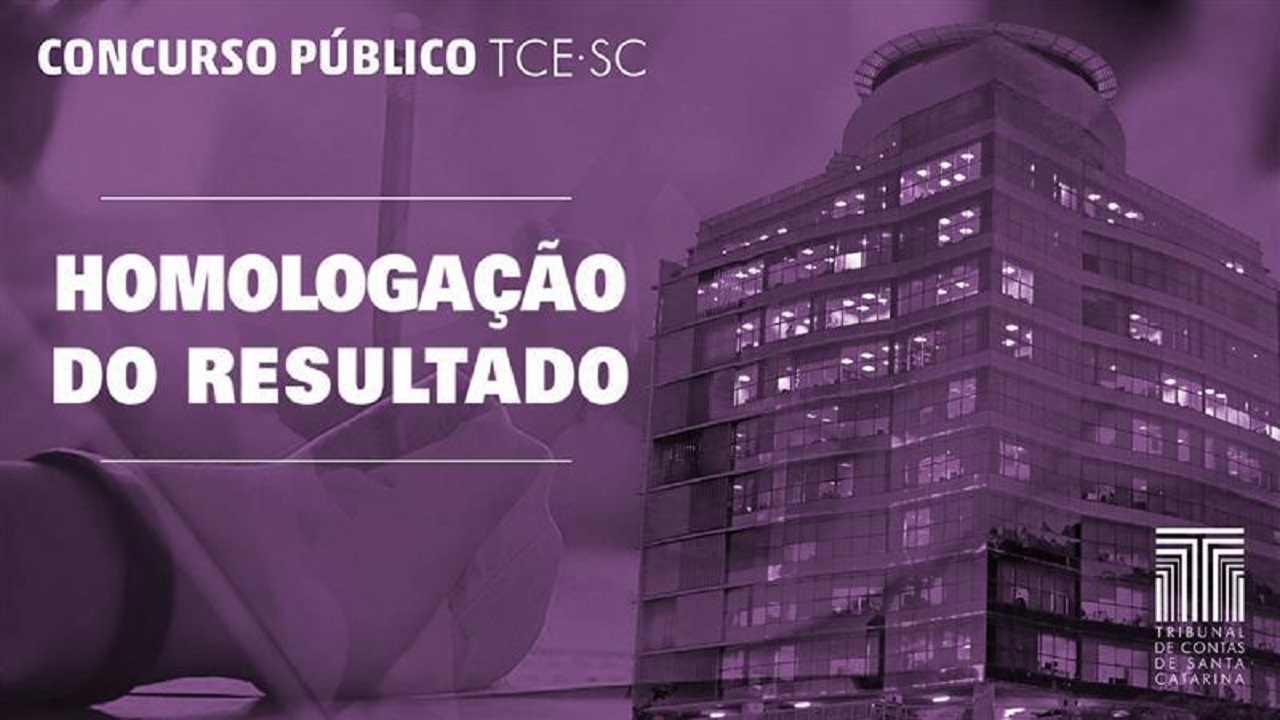 Banner em tons de roxo, com a imagem da sede do TCE/SC (lado direito) e, em marca d’água, do braço de uma pessoa com uma caneta na mão (lado esquerdo). No alto, há o texto concurso público TCE/SC e, no centro, está escrito homologação do resultado. No canto inferior direito, há o logotipo do TCE/SC.    