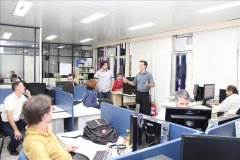 Quanto tempo você demora no banho? De que forma se desloca para o trabalho? Separa o material reciclável do lixo comum? Essas perguntas parecem um tanto pessoais, mas fazem parte de um questionário que vai ajudar a saber o que pensa e como age o público interno quando o assunto é sustentabilidade ambiental. A pesquisa de opinião será realizada pelo Grupo de Trabalho do Projeto Sustentabilidade no TCE/SC, instituído pela portaria nº 200/2012, e tem como público-alvo servidores efetivos, incluindo aqueles à d