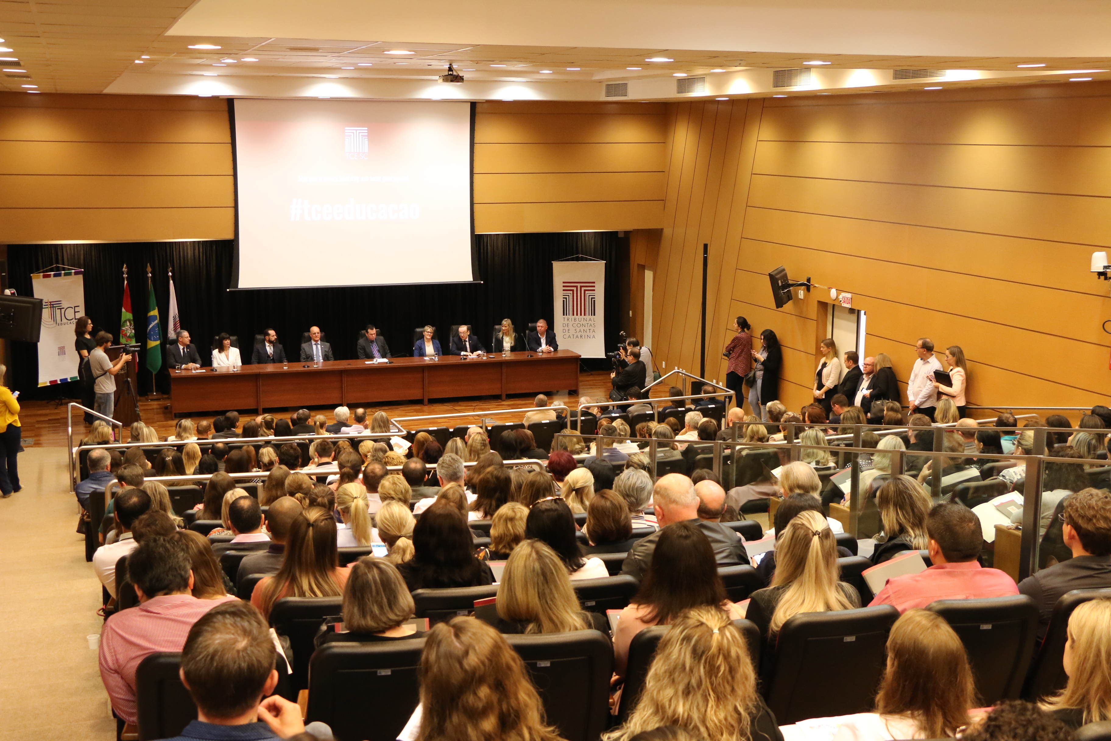 Tribunal de Contas de SC abre 3º Fórum TCE Educação