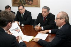 TCE recebe as Contas/2009 do Governo do Estado