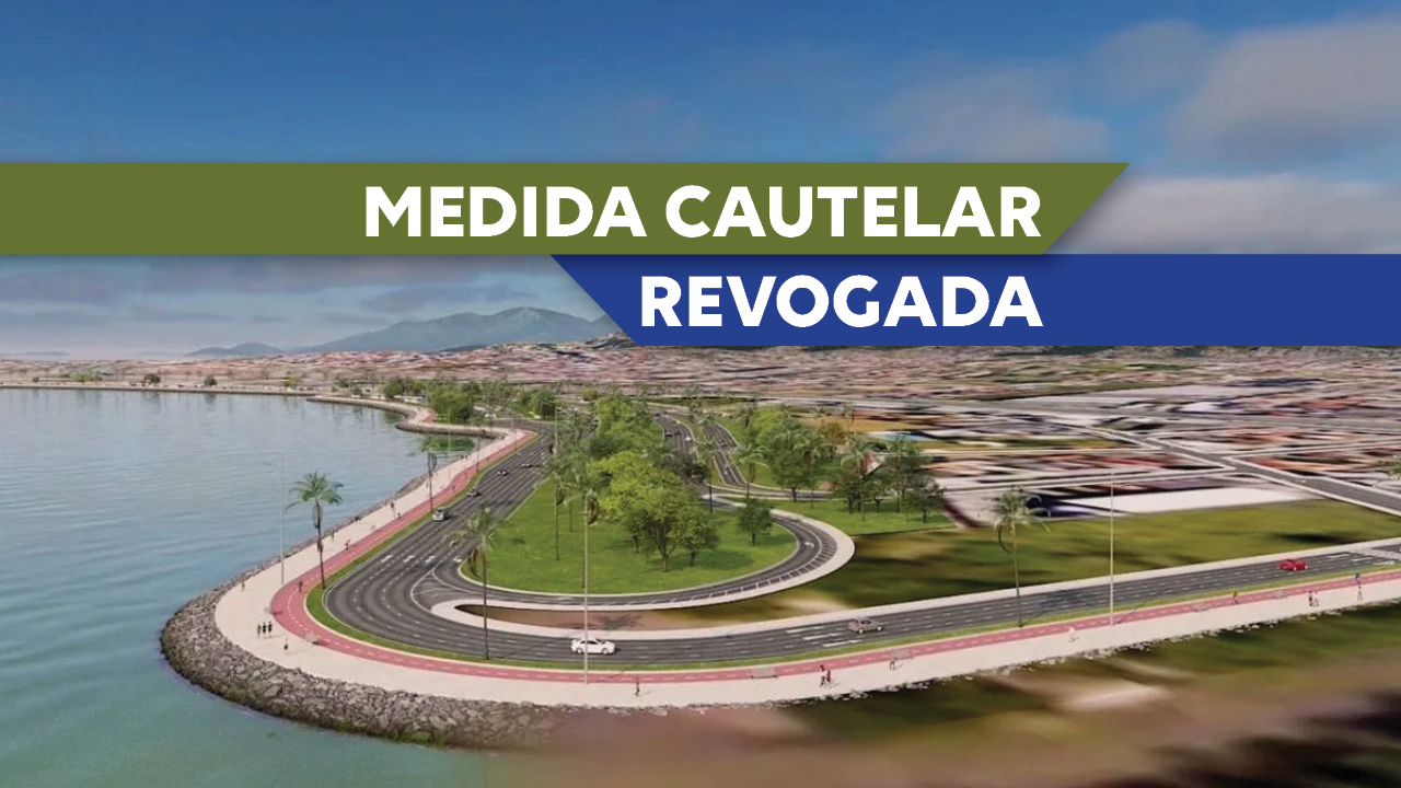 Banner horizontal com ilustração de avenida à beira-mar com pistas para veículos, área verde central, ciclovia, calçadas e espaços para lazer. Sobre a foto, em tarjas verde e azul, o texto "Medida cautelar revogada".  