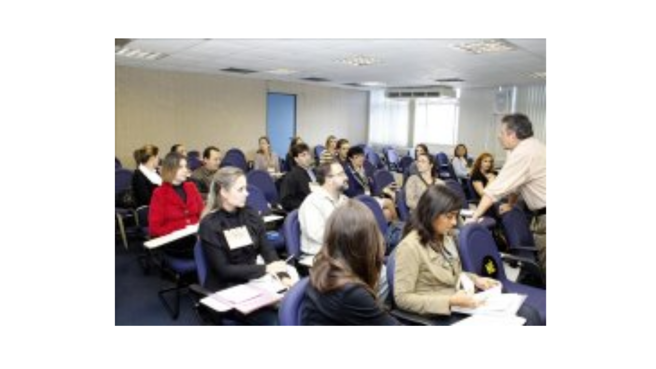 Servidores do TCE/SC concluem curso de oratória
