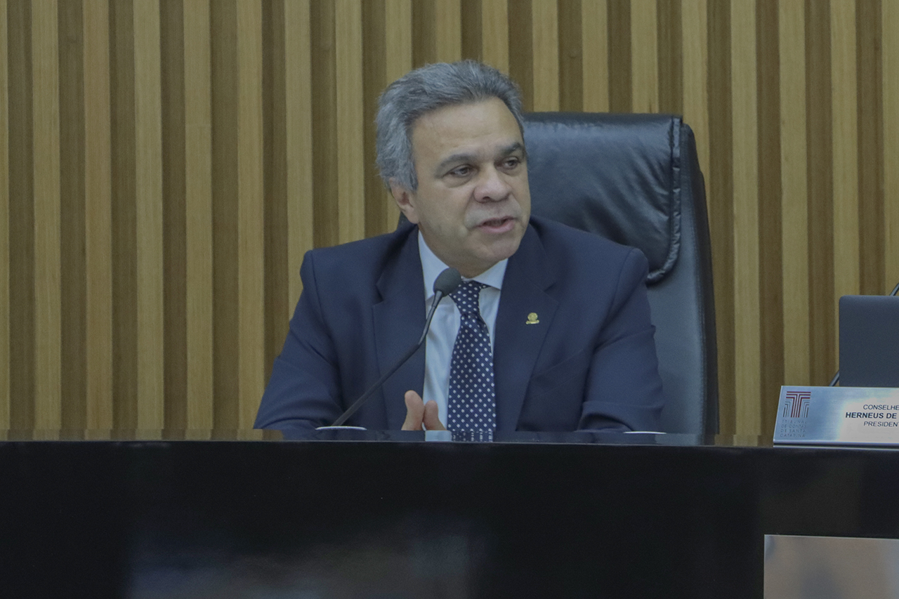 Foto do presidente da Atricon.