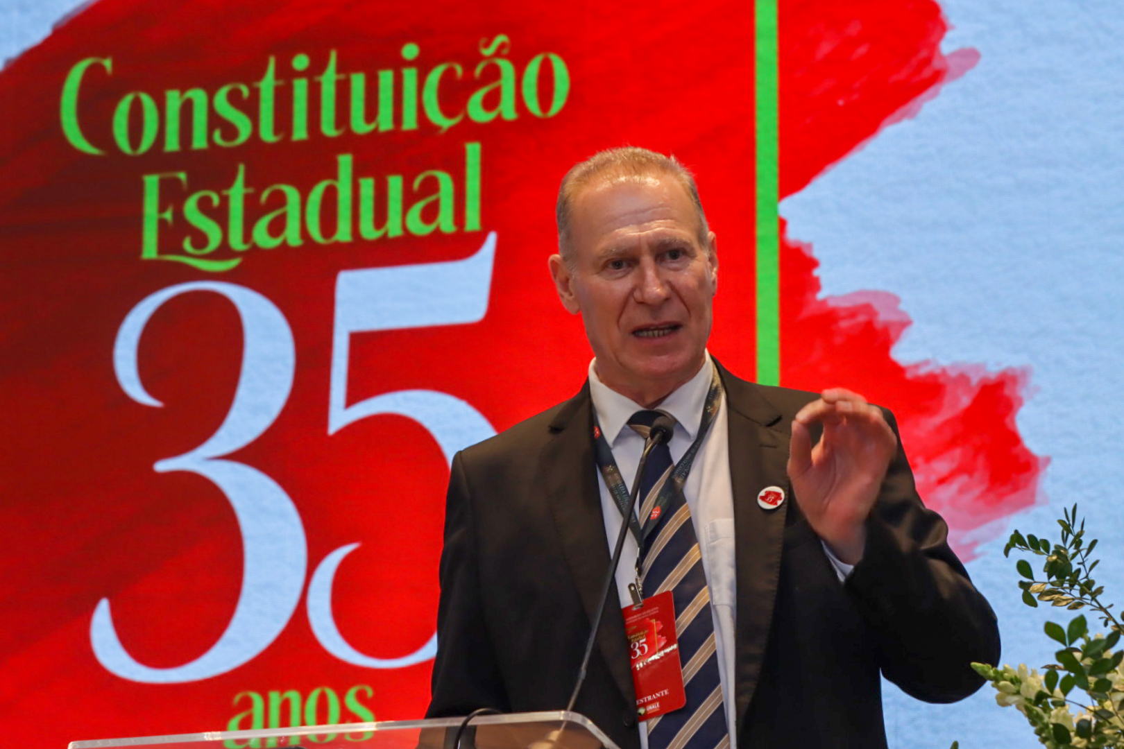 Foto do presidente do TCE/SC, conselheiro Herneus De Nadal.