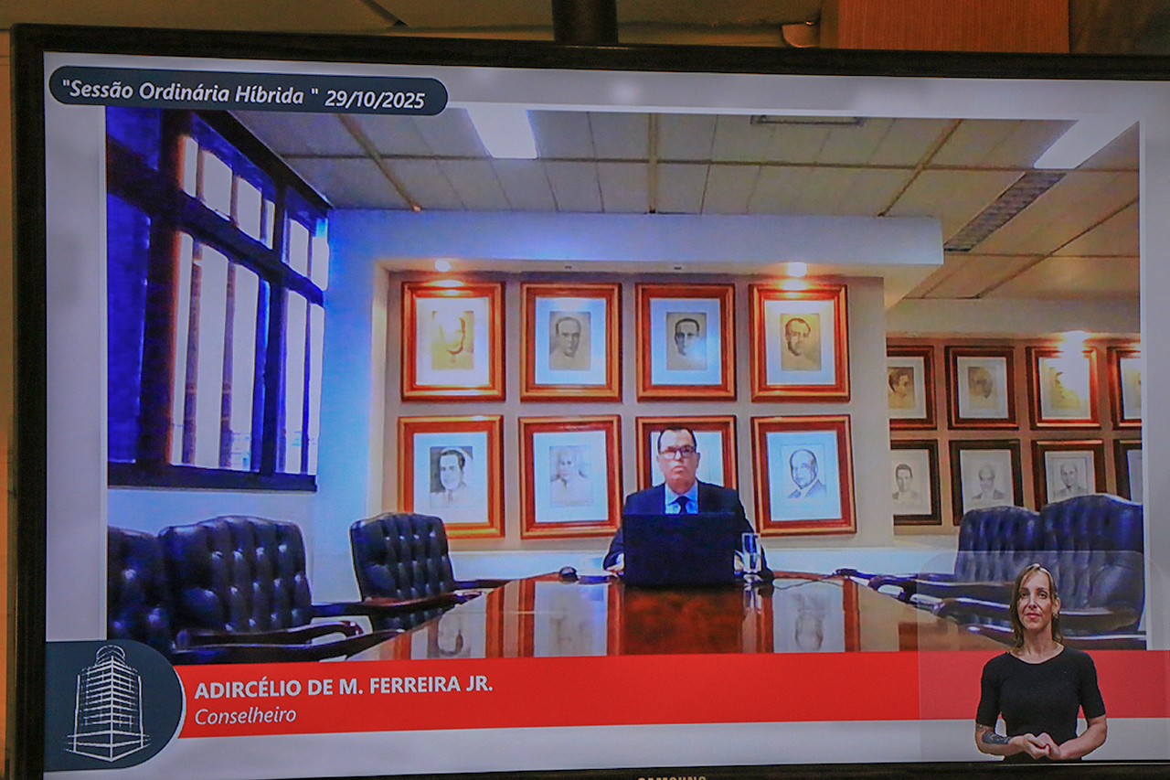 Foto do conselheiro Adircélio