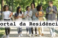 Banner horizontal com montagem de diversas imagens ao fundo. Sobre a imagem, o título "Portal de Residência".