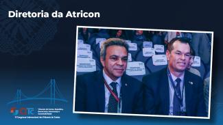 Banner horizontal com fundo azul-escuro e logo do CITC. Ao centro, foto que mostra os conselheiros Edilson Silva e Adircélio de Moraes Ferreira Júnior, durante o evento. Ambos vestem terno e gravata e estão sentados. No canto superior esquerdo, o texto "Diretoria da Atricon".