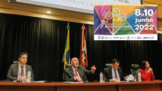 Finanças e políticas públicas são objeto de painel do 7º Congresso Internacional de Direito Financeiro, que ocorre na sede do TCE/SC 