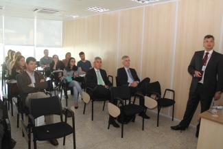 Estudantes de economia da ESAG participam do programa Portas Abertas do TCE/SC