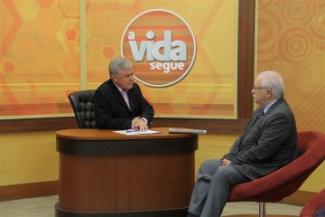Presidente do TCE/SC participa de programa da Record News