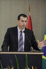 Presidente do TCE/SC é homenageado em Fórum de Gestão Pública em Florianópolis