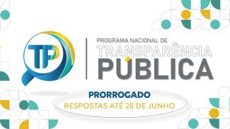 Banner horizontal com fundo branco. Ao centro, o texto "Programa Nacional de Transparência Pública - Prorrogado – respostas até 28 de junho" e o logo do programa. Nas laterais, elementos gráficos, nas cores amarela, azul, verde e branca. 