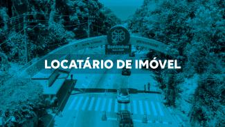 Foto em tons azulados. Imagem mostra um portal na entrada da cidade, com a identificação da cidade de Bombinhas, com uma rodovia passando por entre dele. Ao centro escrito em branco, há a expressão “locatário de imóvel”