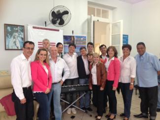 Coral do TCE/SC apresenta-se em asilo
