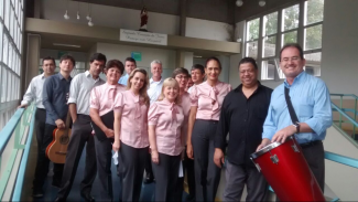Coral do TCE/SC leva alegria a pacientes do Hospital Infantil Joana de Gusmão